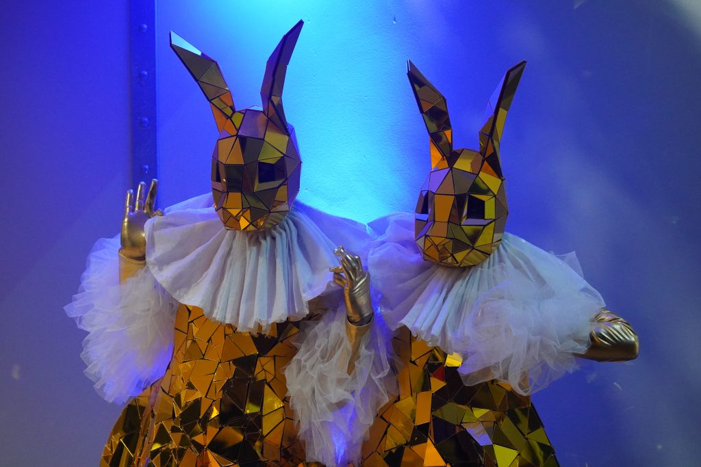 Mirror Men entertainment