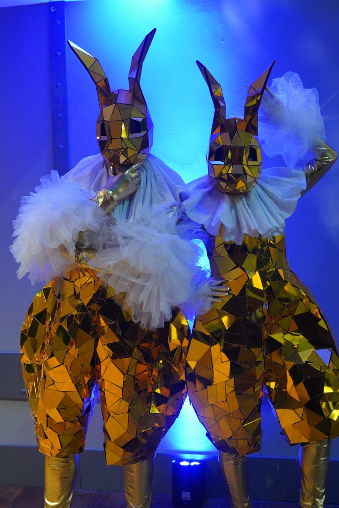 glam roaming entertainment